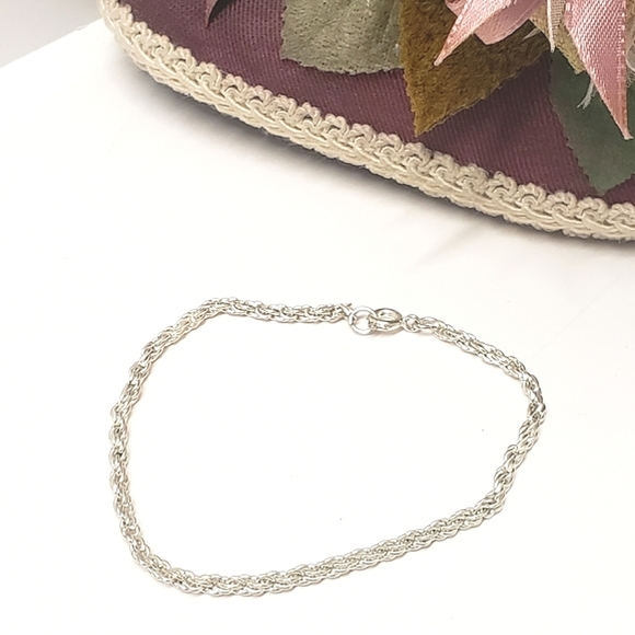 Vintage Jewelry - Dainty Silver Rope Chain Bracelet Vintage Silver Chain Bracelet